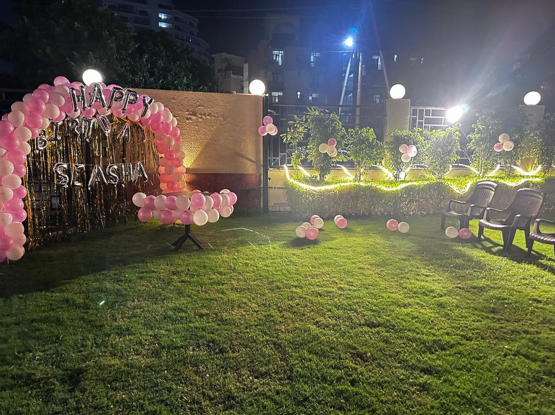 The VrindWoods Hotel主图