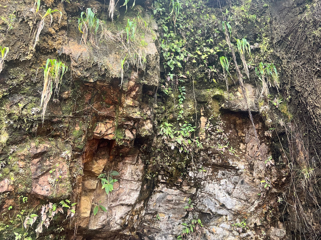 Gruta Que Chora-乌巴图巴必去景点