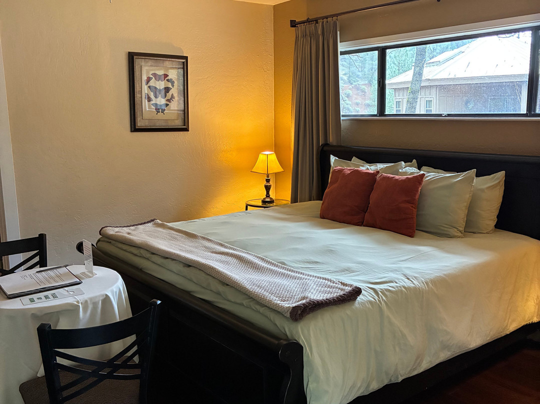 The Inn at Shasta Lake主图