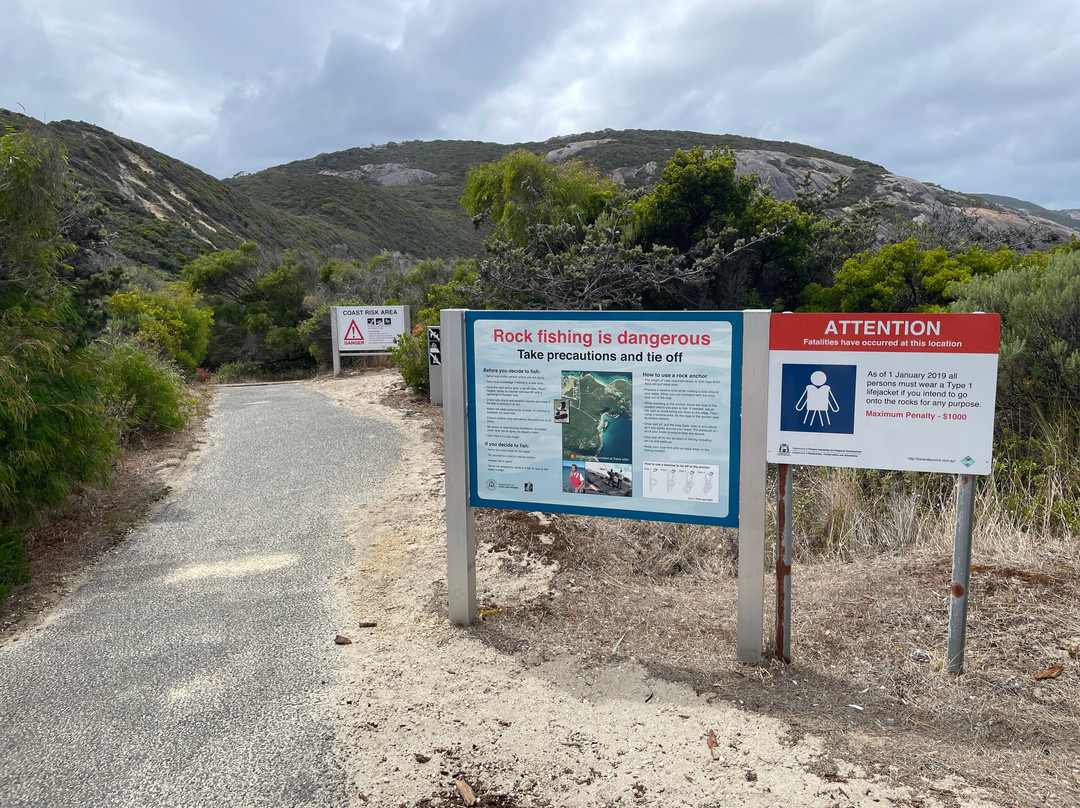 Salmon Holes-奥尔巴尼必去景点