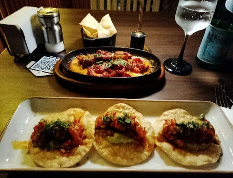 Mexcal Cantina Y Grill