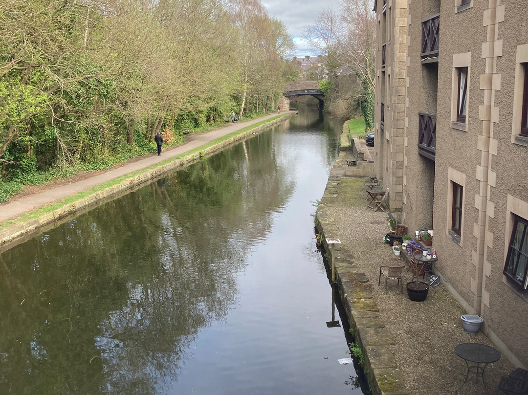 兰开斯特普瑞米尔酒店主图