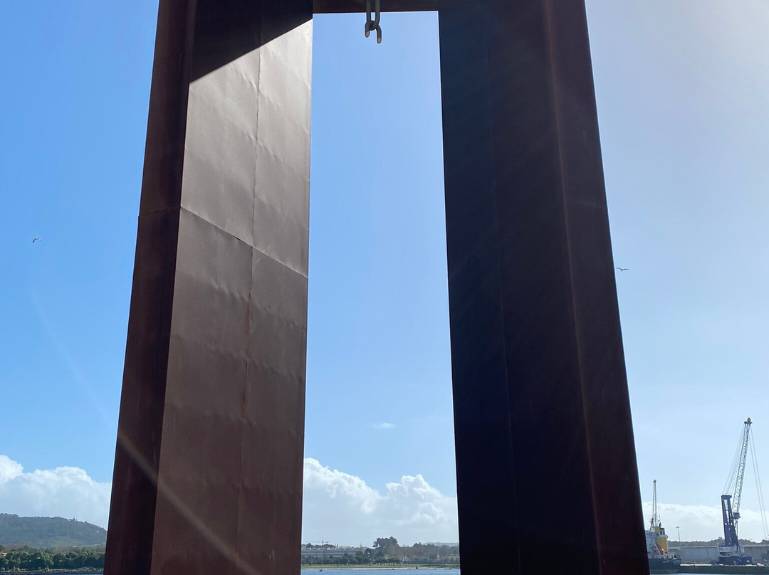 Monumento Ao 25 De Abril-维亚纳堡必去景点