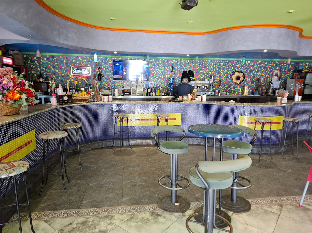 Bar Rompeolas Playa De Navia-Navia必去景点