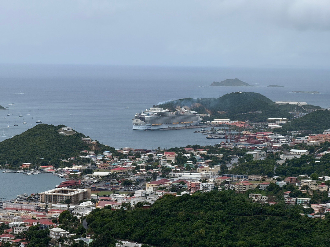 Islandbuddy Jeep Tours-圣 托马斯必去景点