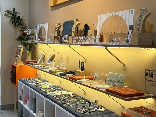 Vanateb Jewelry Store-巴统必去景点