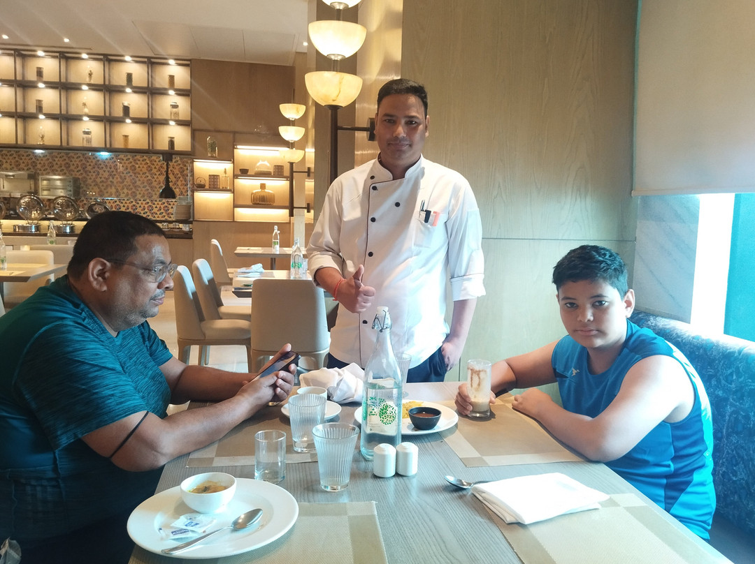 Royal Hometel Suites主图