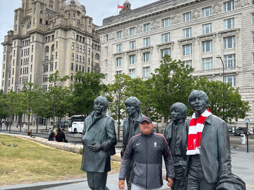 Beatles Statue-利物浦必去景点