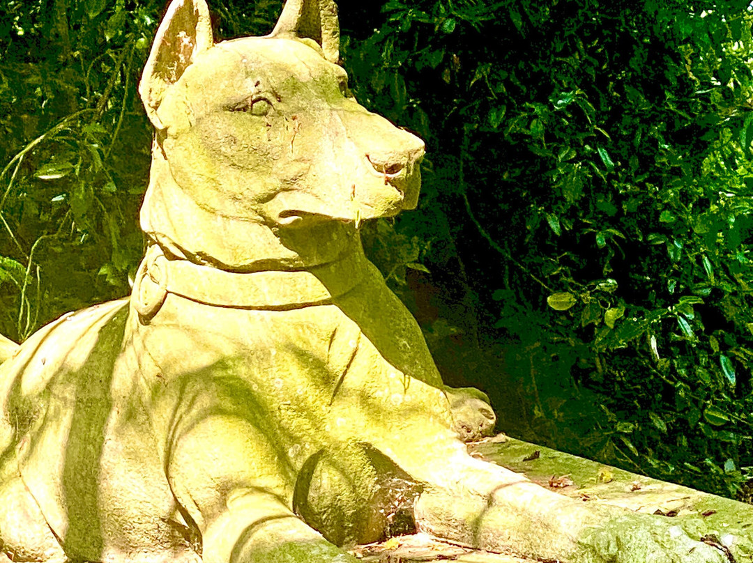 Goldsborough Hall主图