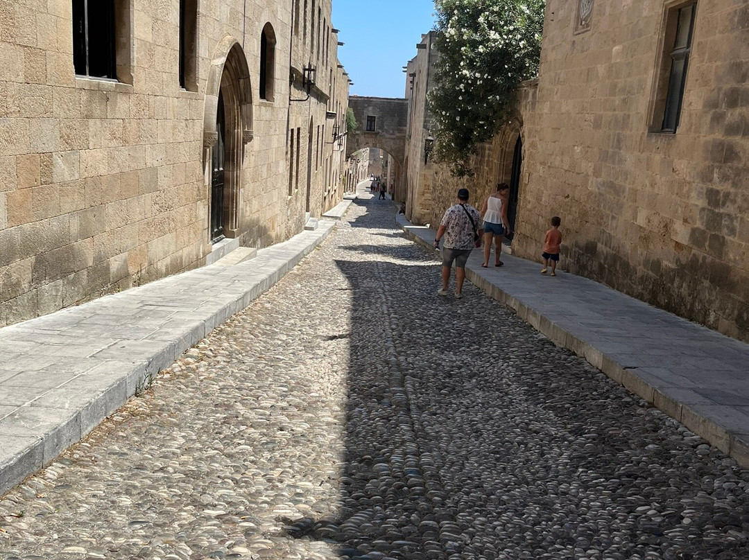 Street of the Knights-罗德城必去景点