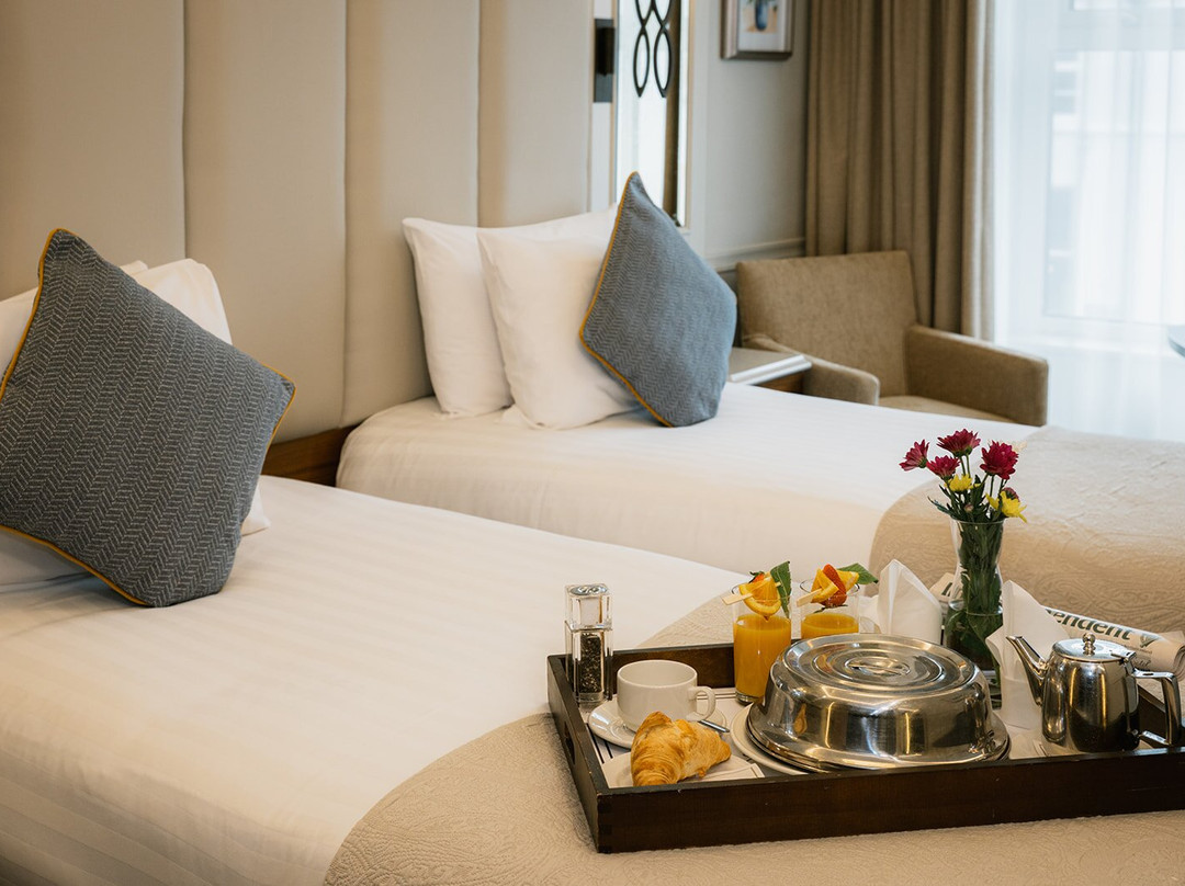 特拉利大酒店主图