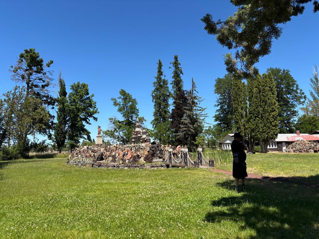 Petersen Rock Garden and Museum-雷德蒙德必去景点