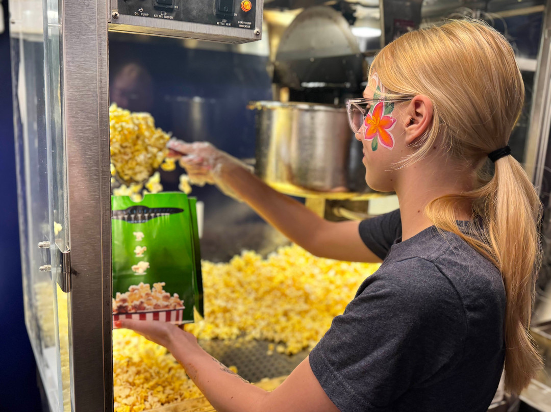 Neptune Drive-in Theater-希迪亚克必去景点