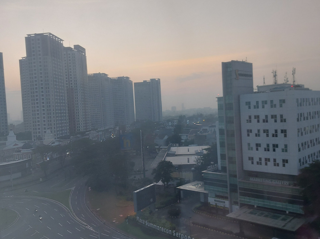 Atria Hotel Gading Serpong主图