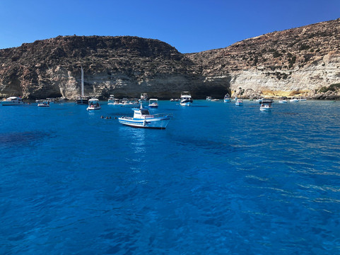 Caicco Prima Luna Lampedusa-兰佩杜萨必去景点