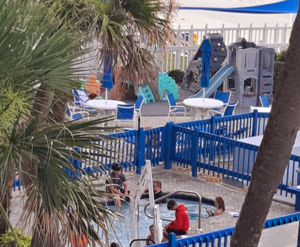 Islander Beach Resort主图