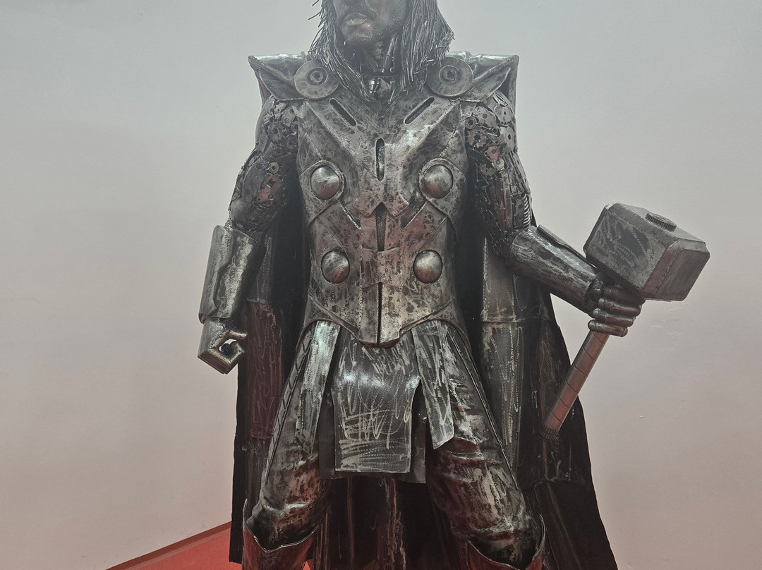 Gallery of Steel Figures-Pruszkow必去景点
