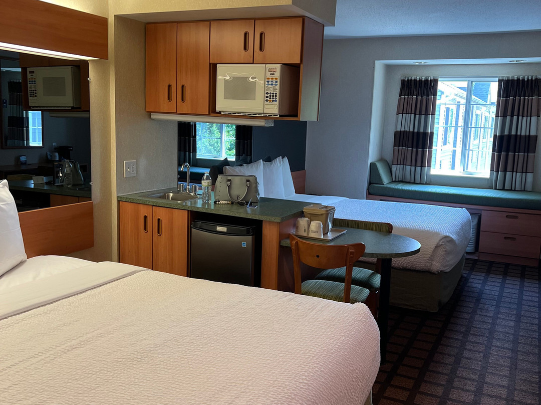 Microtel Inn & Suites by Wyndham Uncasville Casino Area主图