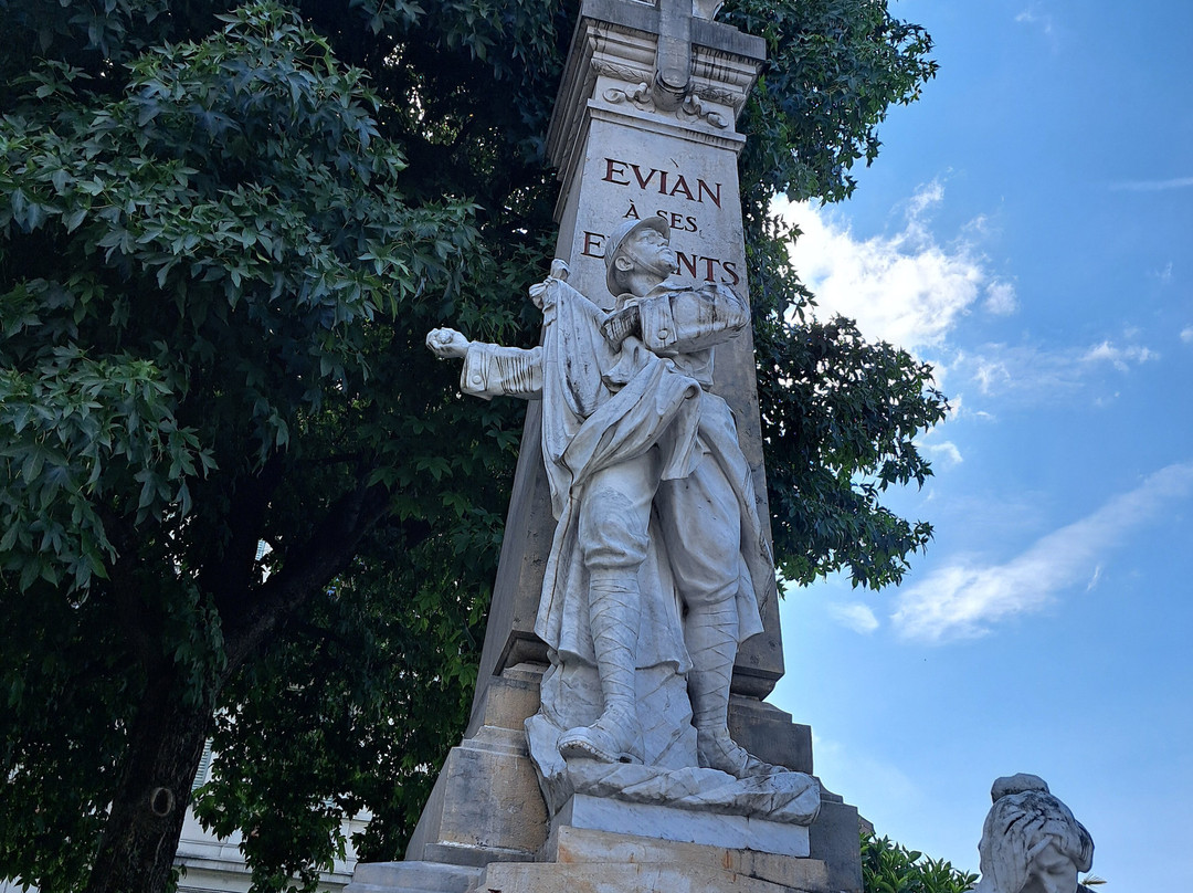 Monument Aux Morts-依云必去景点