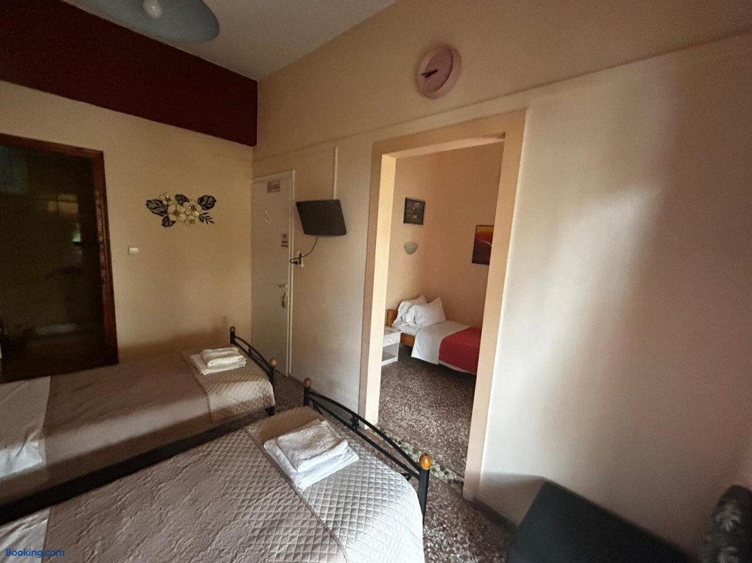 Retro Rooms