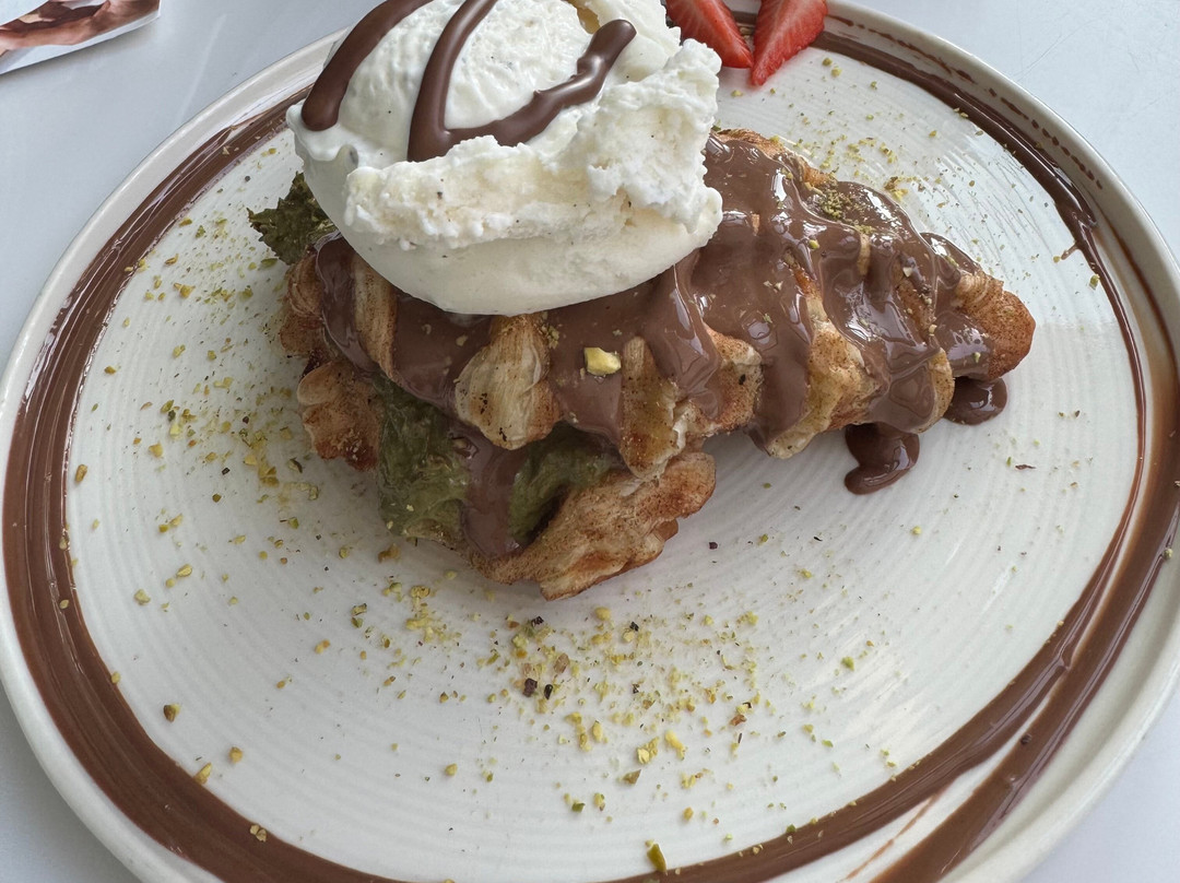 Haute Dolci Blackburn