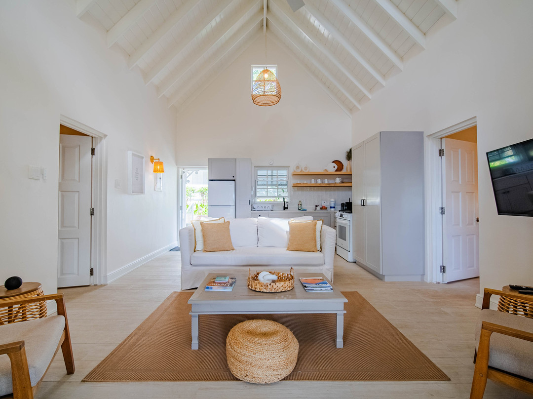 Little Good Harbour主图