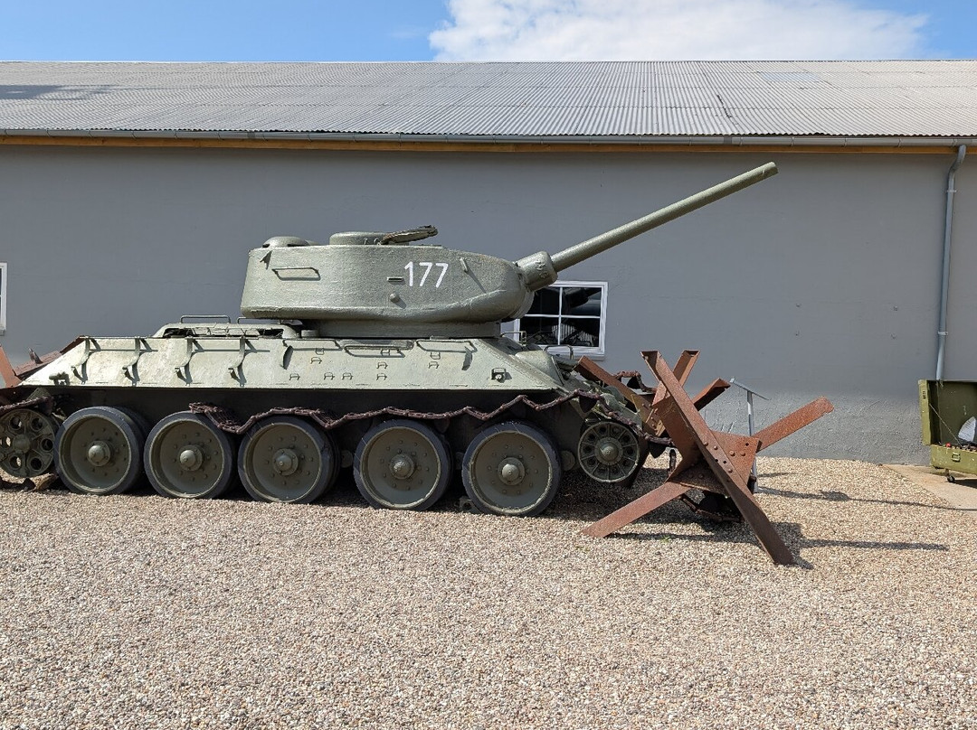 PanzerMuseum East-斯劳厄尔瑟必去景点