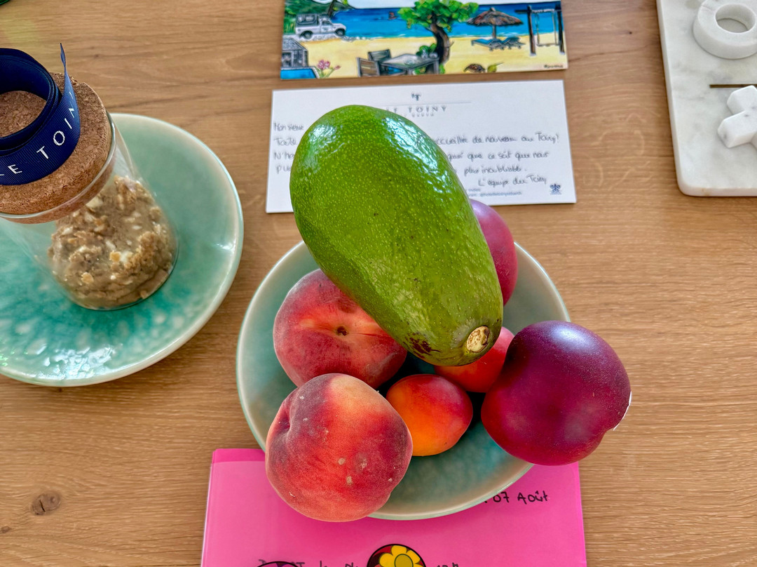 乐托尼酒店主图