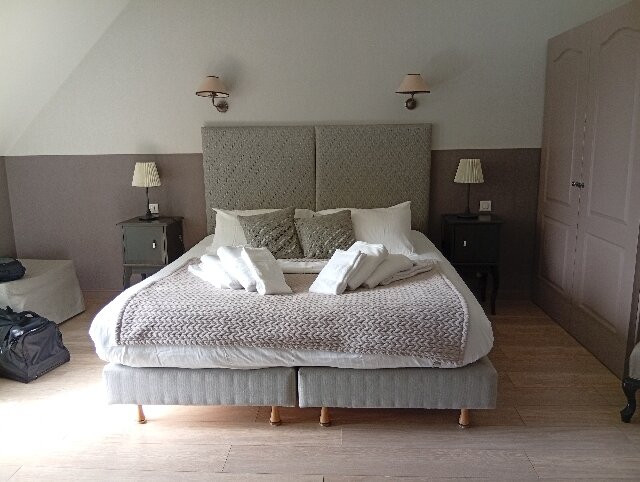 Au Pré Carré主图