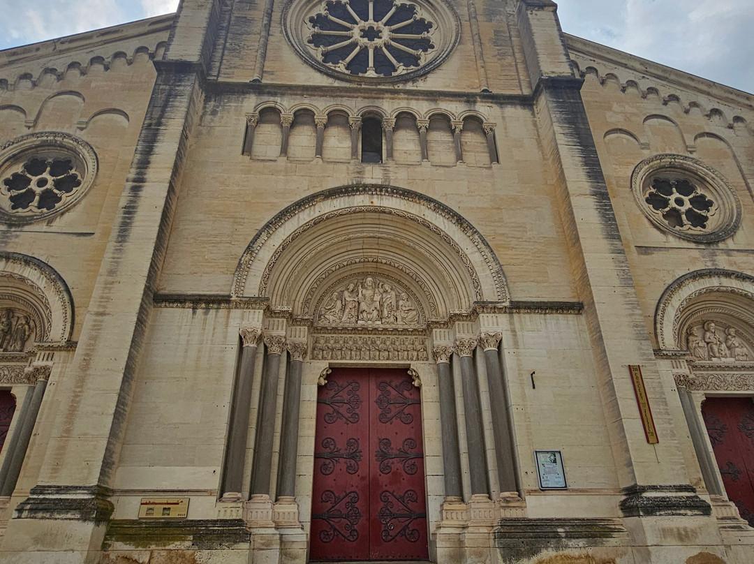 Eglise Saint-Paul-尼姆必去景点