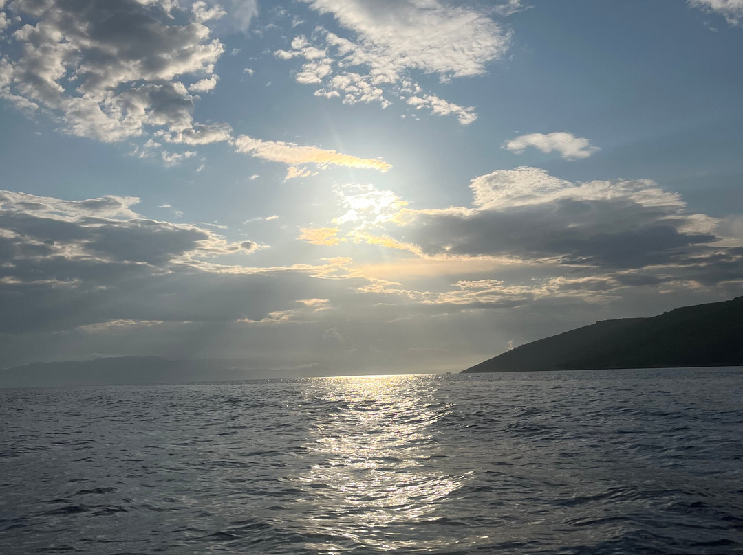 Providenca Charter and Travel-特罗吉尔必去景点