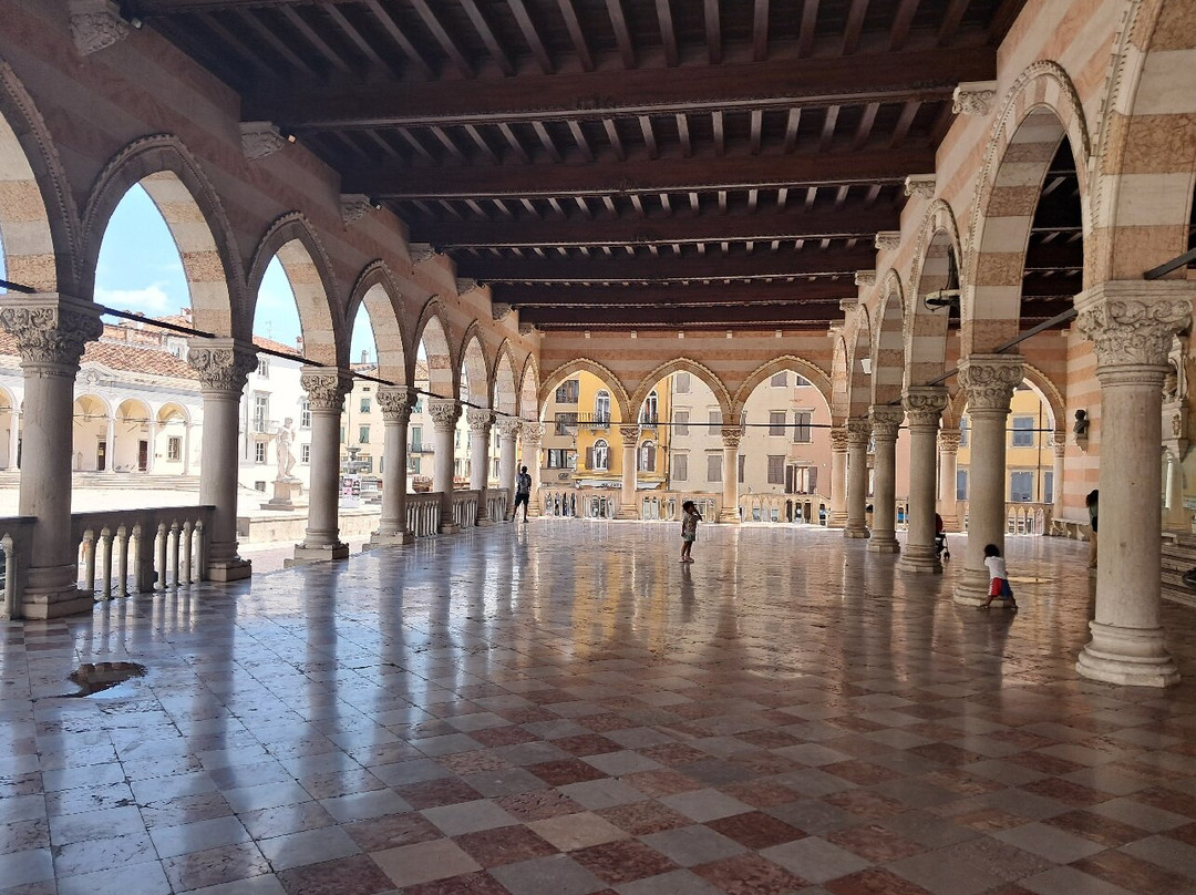 艾尔伯格奥维奇欧特兰酒店主图