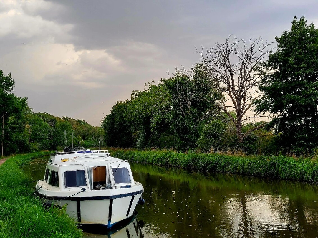 Le Boat - Tannay-Tannay必去景点