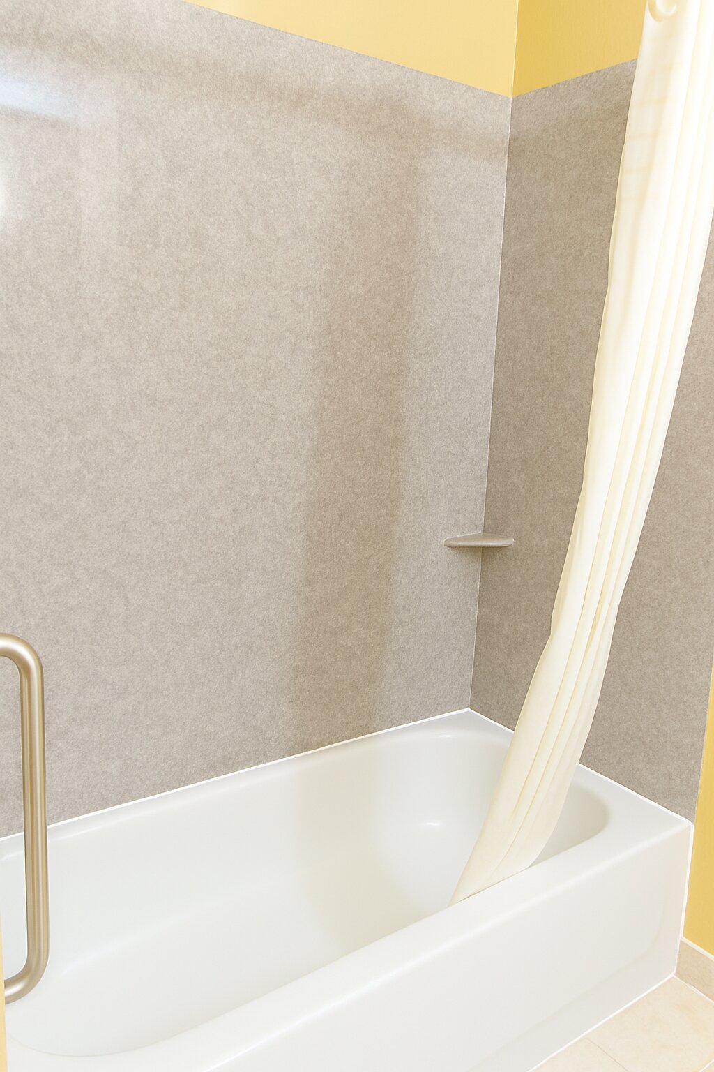 Ambassador Inn & Suites - Tuscaloosa-浴室