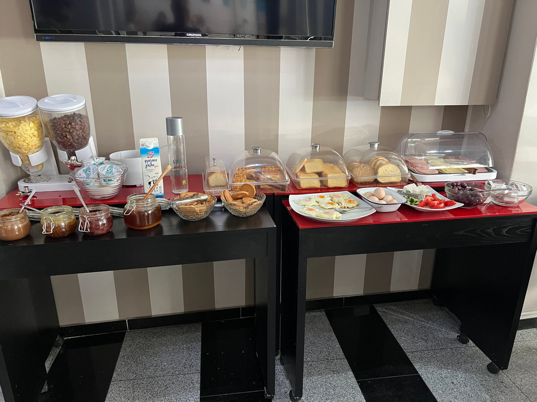 Diamond City Living主图