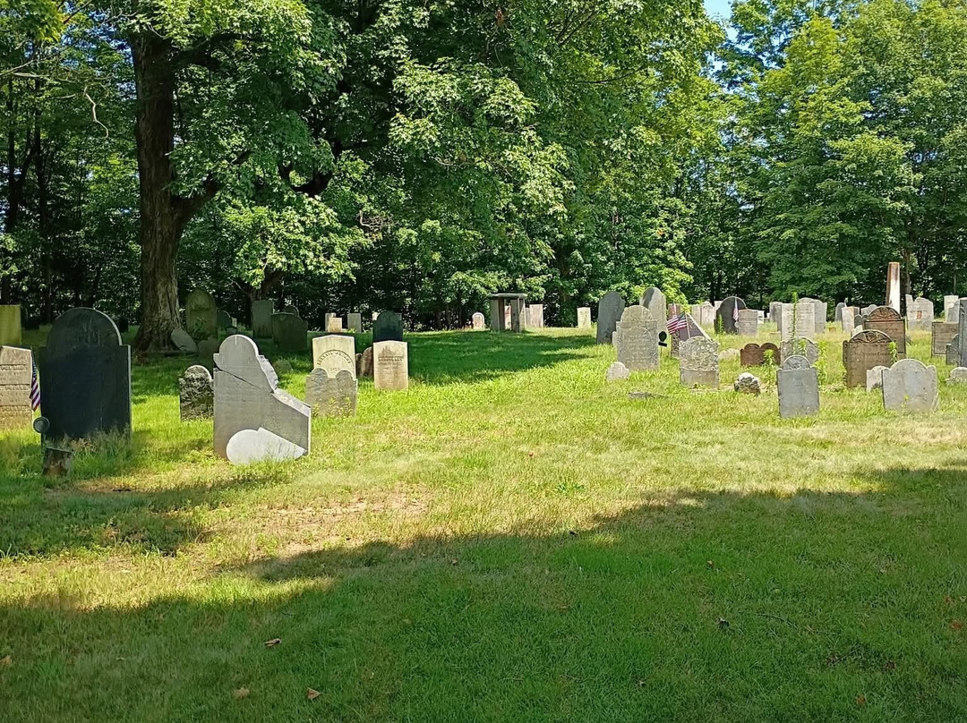 Old Burial Ground 1680-Essex必去景点