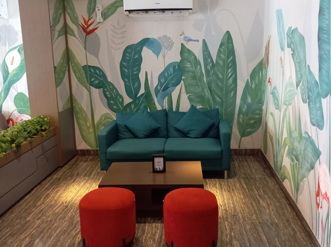 Lun Hotel Manado主图