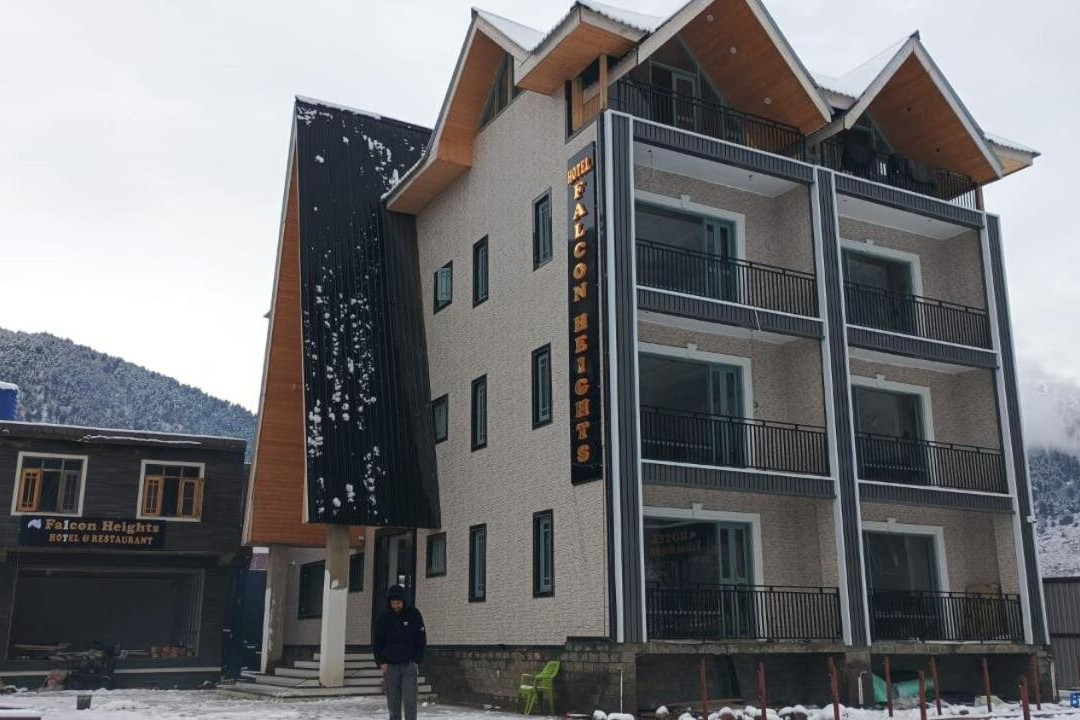 Hotel Falcon heights