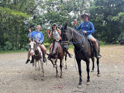 Eleven Tranfers and Tours-利比里亚必去景点