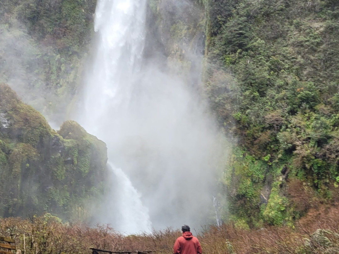Salto El Leon-普孔必去景点