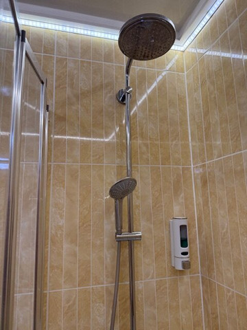 鲁顿林顿酒店主图