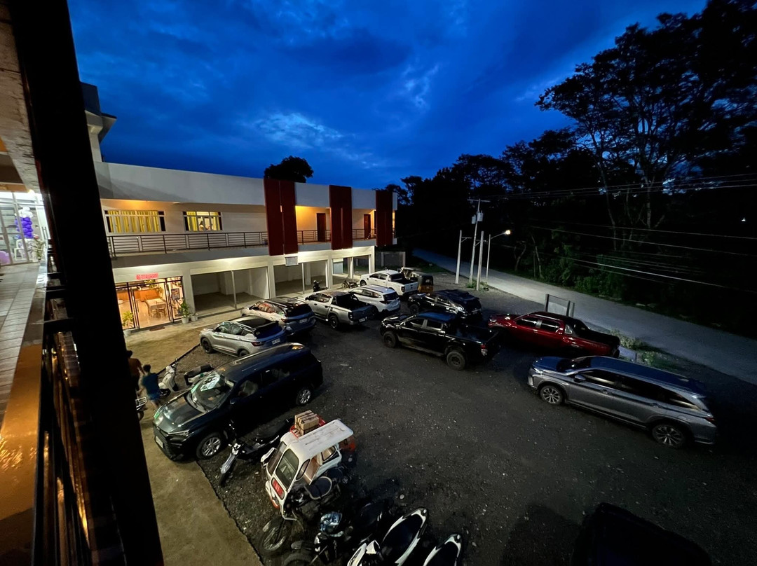 River Breeze Hotel