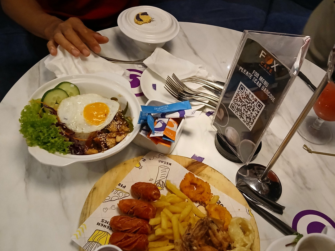 FOX Harris Hotel & Conventions Banjarnegara主图