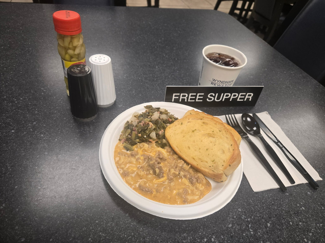 Super 8 By Wyndham Lake City主图