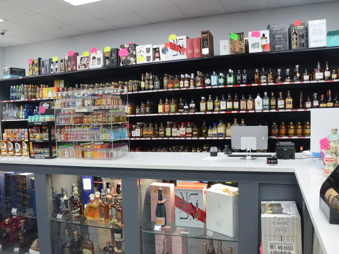 Jubilee Wine & Liquor-比洛克西必去景点