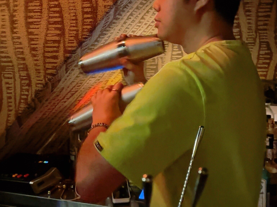 Eggssy mini speakeasy