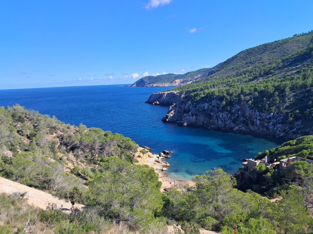 Cala d'en Serra Beach-伊维萨城区必去景点