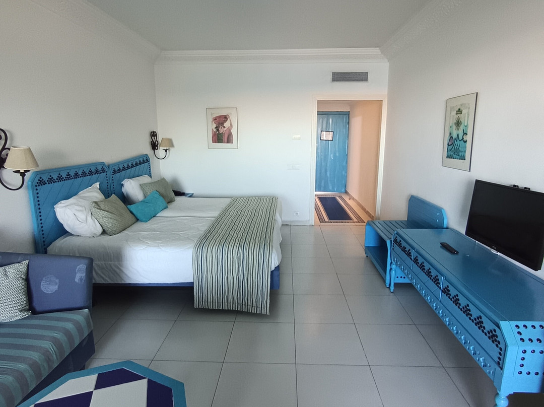 Regency Hotel & Spa主图