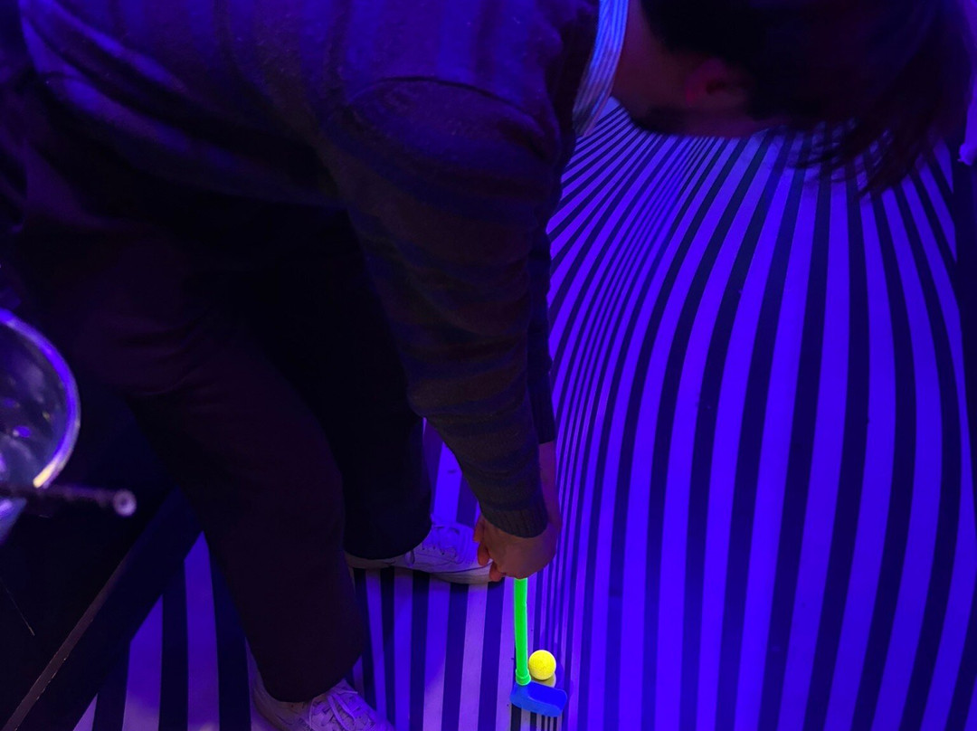 The Hole In Wand Chester-切斯特必去景点