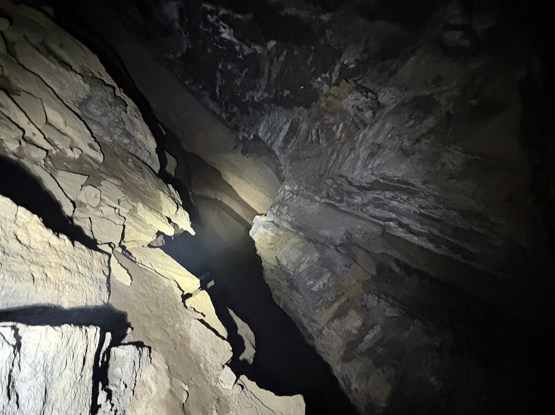 Worley's Cave-Bluff City必去景点